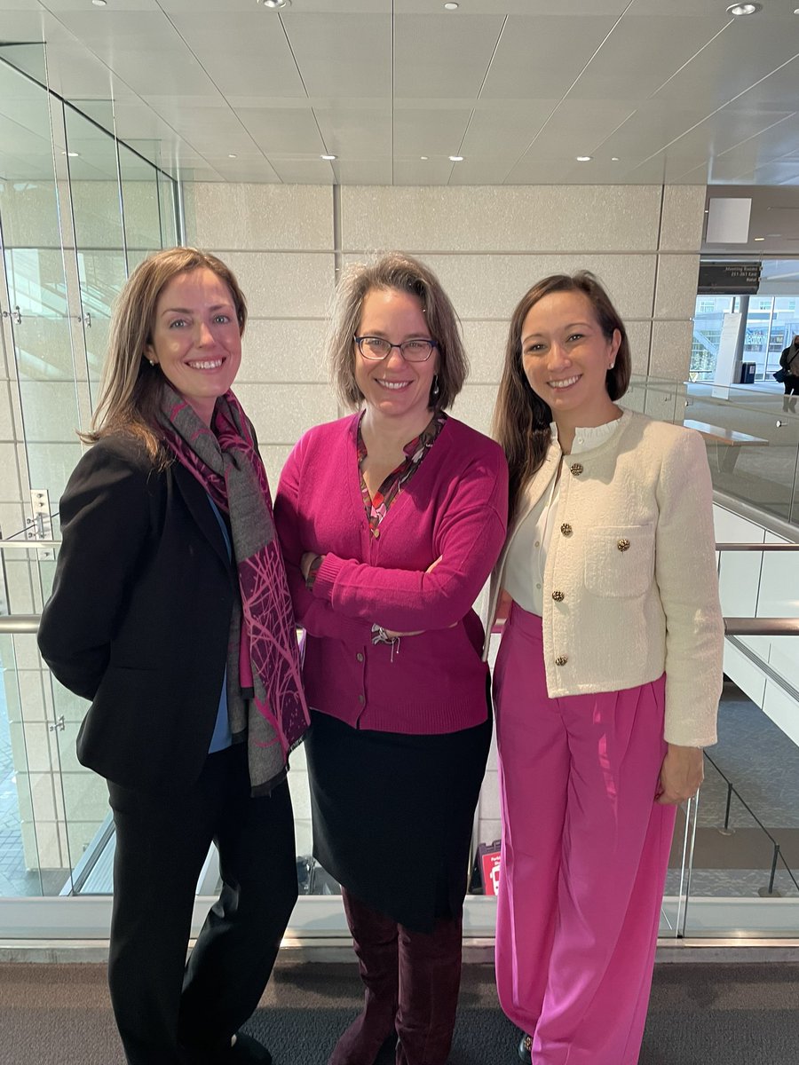 #DCACS President @DrMaryODonnell and past Presidents @thyroid__storm @MicheleGageMD at #ACSCC23 On Wednesdays we wear pink 👩🏻‍🎤 @AmCollSurgeons