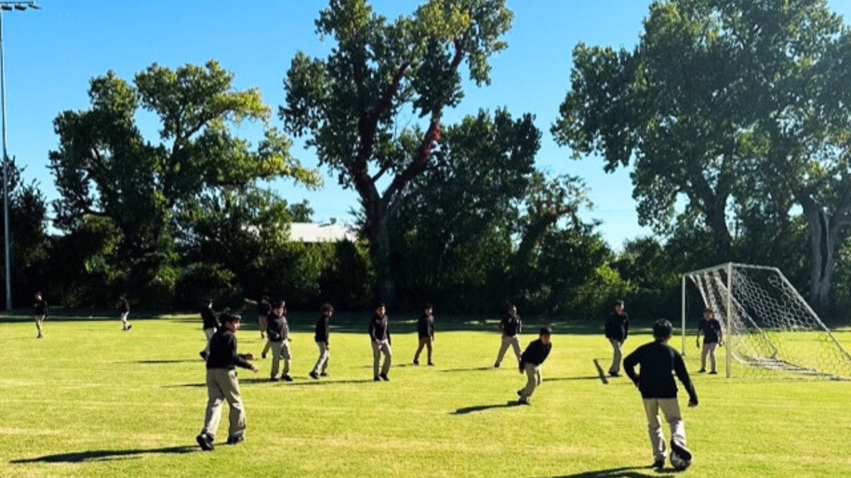 ASTECCharters's tweet photo. ASTEC scholars in Ms. Jackie Norton's physical education class had fun playing soccer on the new soccer field!
#ASTECcharterschools #soccer #newsoccerfield #fun https://t.co/gJo3lobRRA
