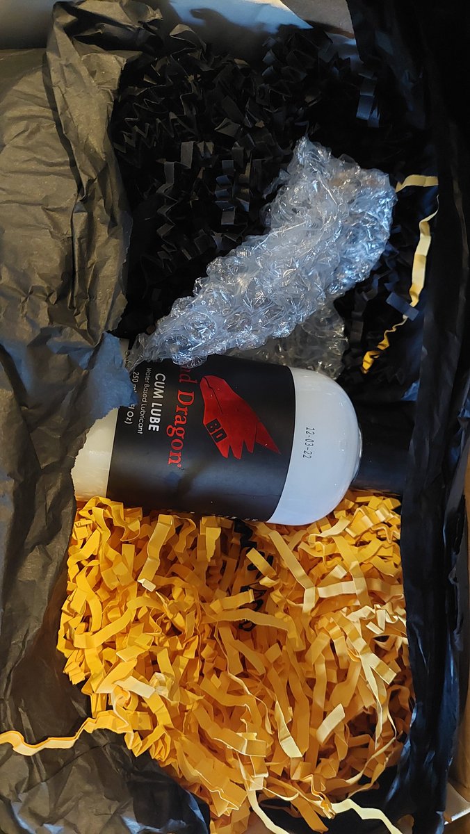 .<a href="/LokiDokigg/">Loki Doki</a> 

I'm dying mate. I just opened the box for my liquihold and candle and I find this: