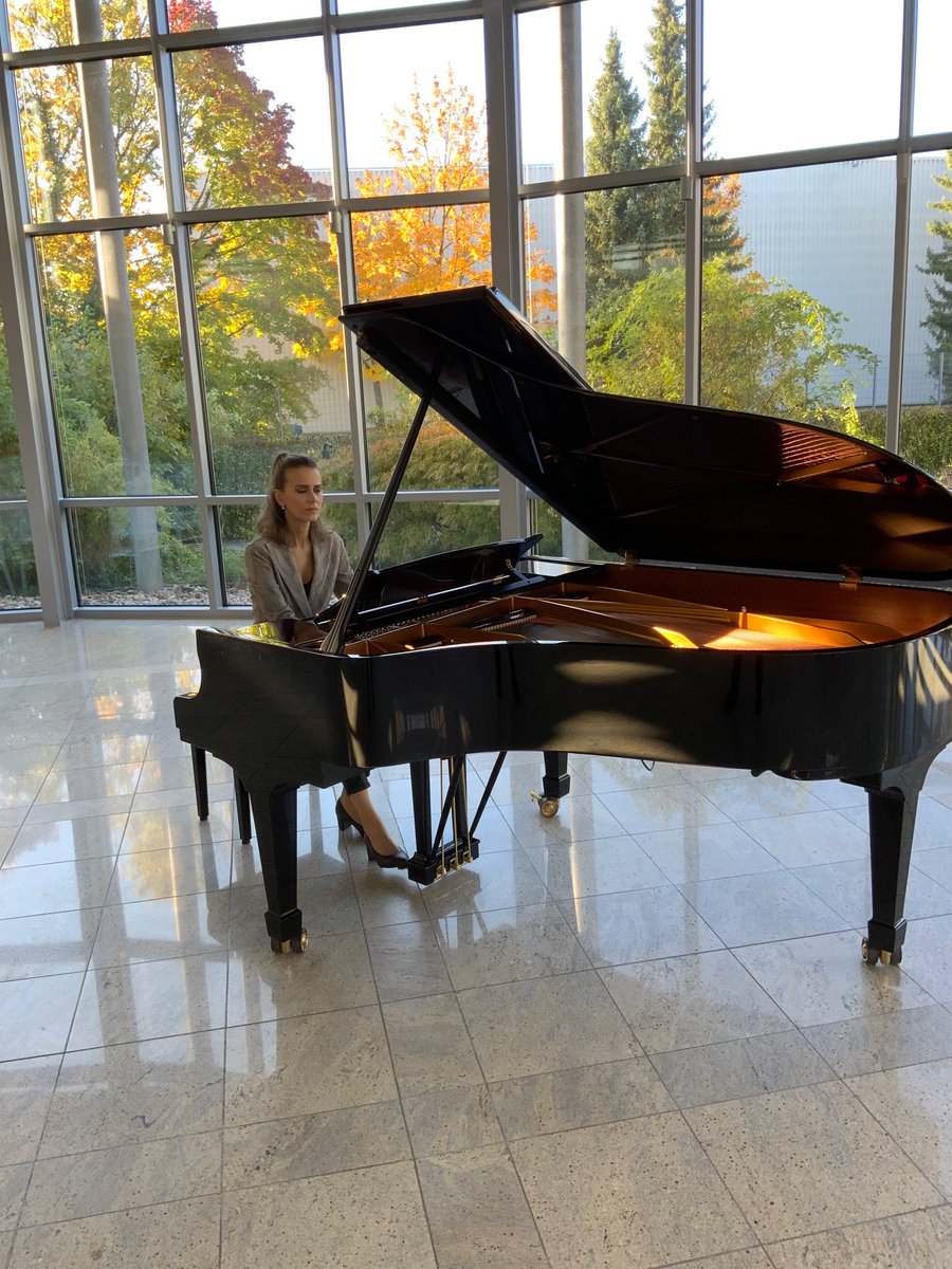 moving_classics's tweet photo. just recorded new moving classics videos. Soon at my YouTube Channel #annahellerpianist #movingclassics #emergingcomposers #newpianomusic https://t.co/3eoYjGKaCA