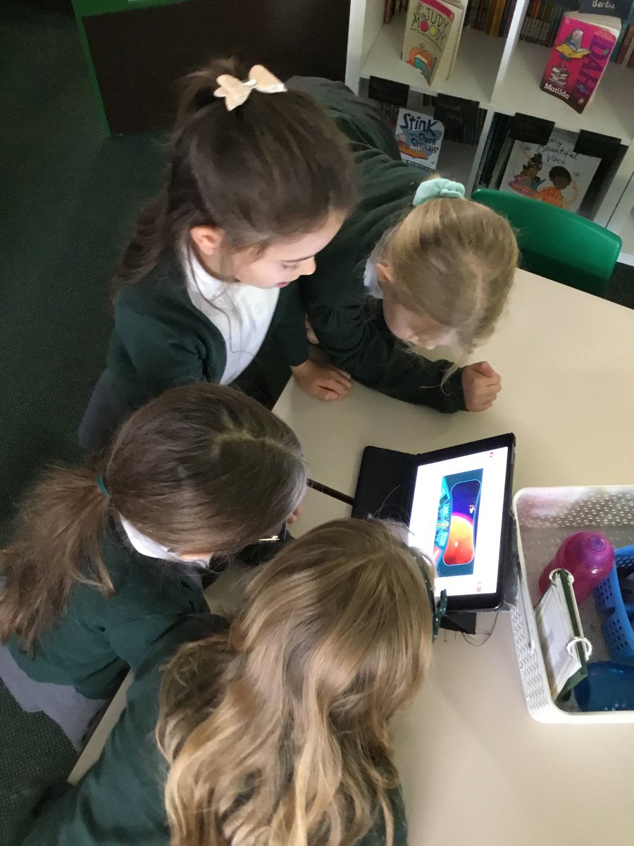 DaneRoydY3_4's tweet image. Today we have been learning all about the advantages and disadvantages or simulations in computing #DaneRoydComputing @DaneRoydSchool