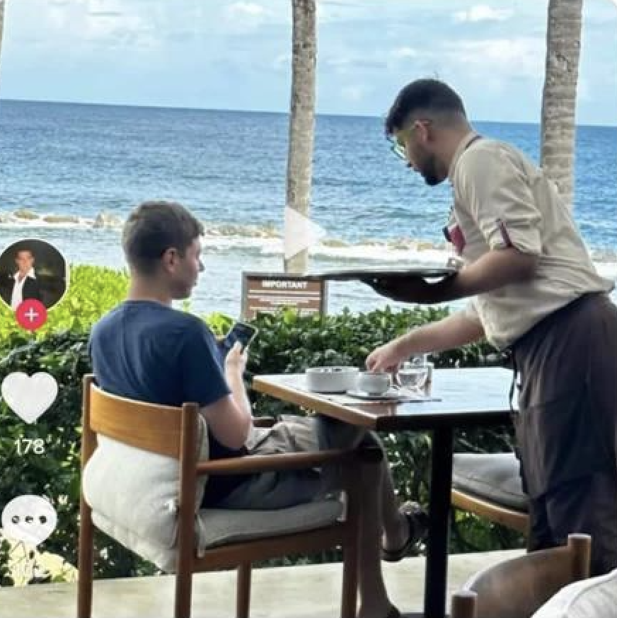 Ashok Swain on X: "Netanyahu's son Yair enjoying his life in Florida and San Juan - He is not fighting his father's war and killing innocent civilians, children and women in Gaza!