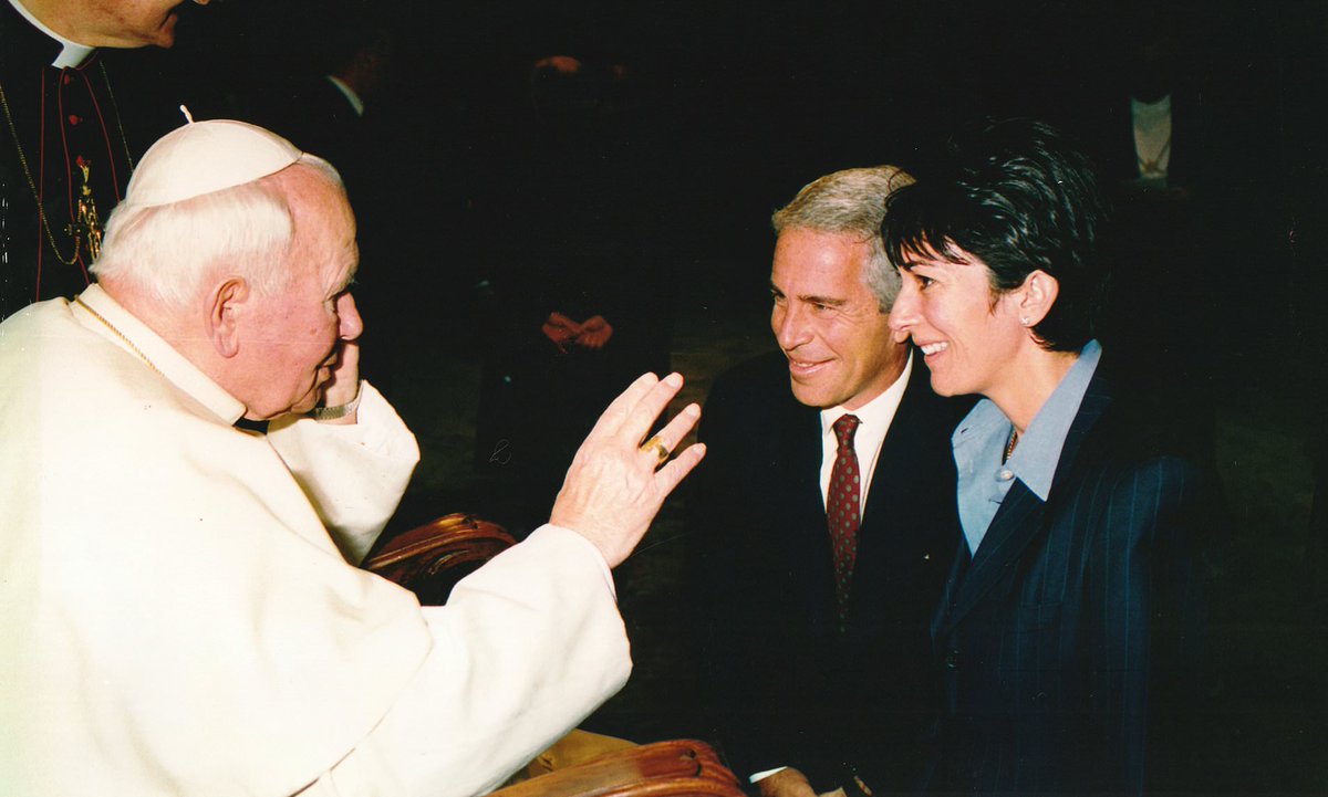 A picture is worth a thousand words......

#WeWantAnswers #Epstein #ThePope #TheVatican #NWO