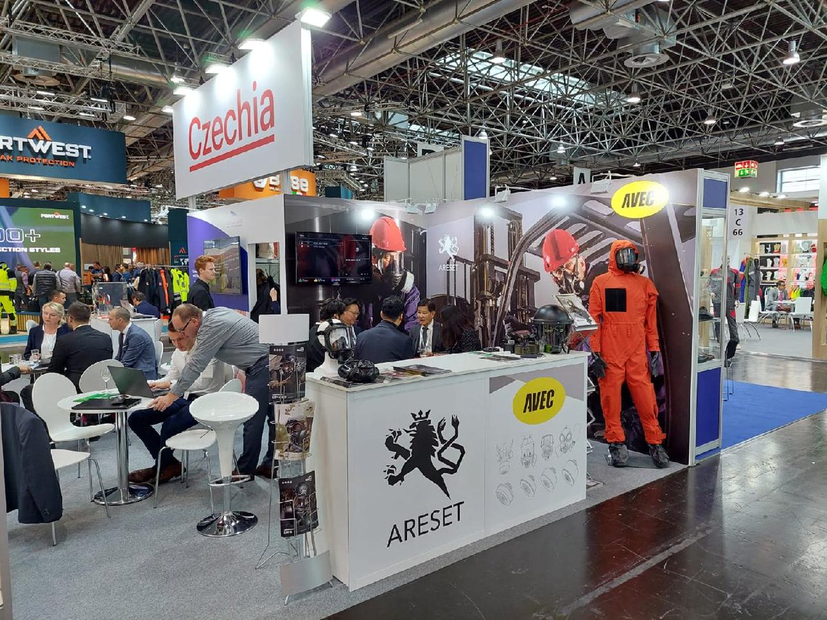 CZinDuesseldorf's tweet image. Díky @CzechTrade za vytvoření stánku #Czechia na #AplusA2023. Mezi téměř 2 tis. vystavovateli z více než 60 zemí světa zde prezentují svá 🇨🇿řešení pro bezpečnost práce: #ITCZLín, ARESET s.r.o., Avec Chem s.r.o., Astona. 2/2