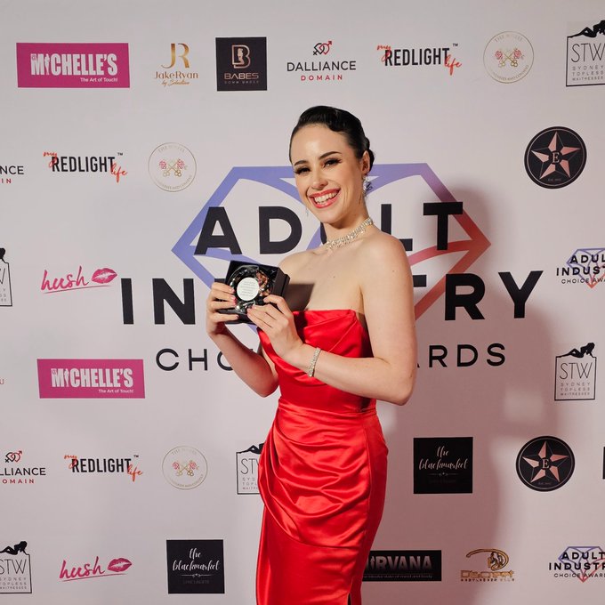 Guess what...  I won Best Burlesque Performer at the Adult Industry @adultawardsau  ! 💃  Thank you to<a href="/tag/dancer"class="tags"><span>#dancer</span></a><a href="/tag/melbourne"class="tags"><span>#melbourne</span></a><a href="/tag/burlesque"class="tags"><span>#burlesque</span></a>