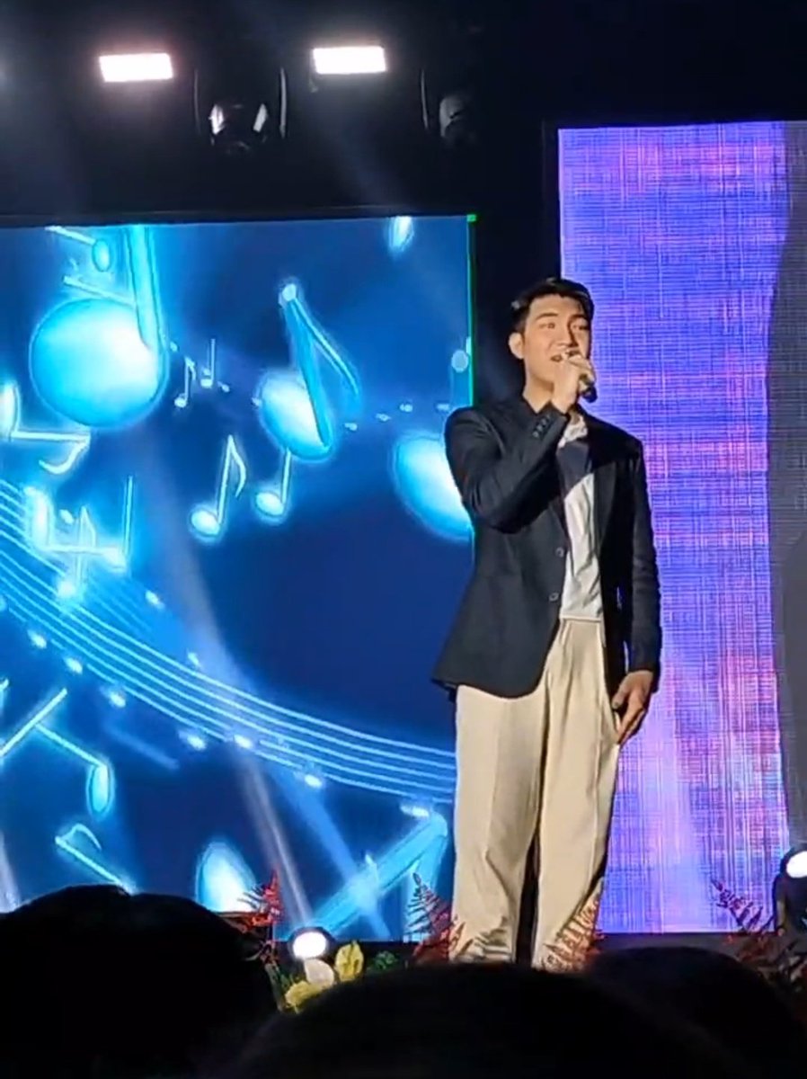 D_marianne23's tweet photo. Asia's Pop Heartthrob Darren performs LIVE at Casino Filipino ,Angeles City!!! 

You were amazing as always D! Thank you for tonight!!!

NI XING DE STEPHEN 
#CBMLInterrogation
#CBMLOnIWantTfcEP9
#DARREN @Espanto2001
DARREN AT OCTOBESTIVAL https://t.co/27t1fEC2be
