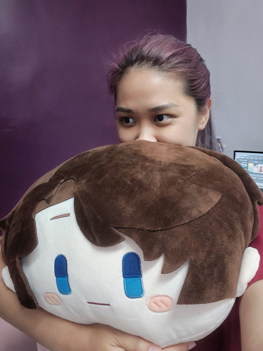 theacaffeyin's tweet image. I'm not like other weebs who buy dakimakuras lol cringe
#idonthaveaproblem