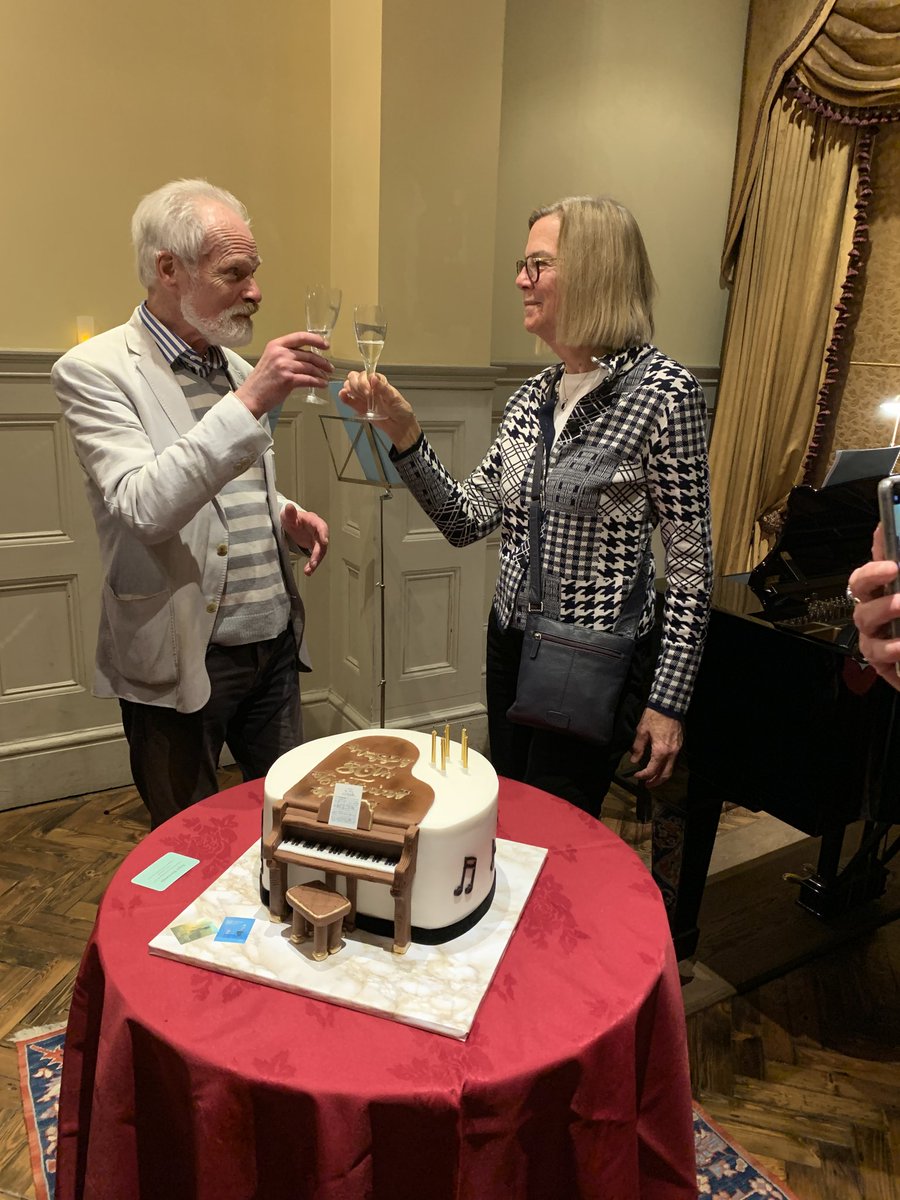 It was a pleasure celebrating Robin Holloway's 80th last night with friends, fellow composers &amp; <a href="/Boosey/">Boosey & Hawkes</a> colleagues.  And look at that cake!
