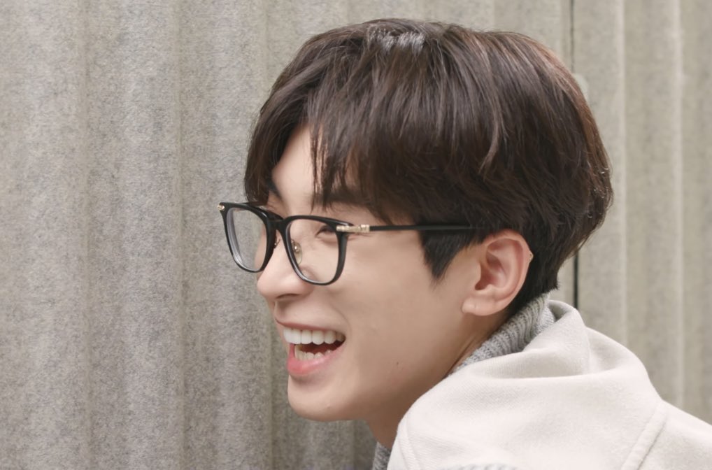 wonubliss's tweet photo. wonu 😁 https://t.co/cHeZfJ7Iwe
