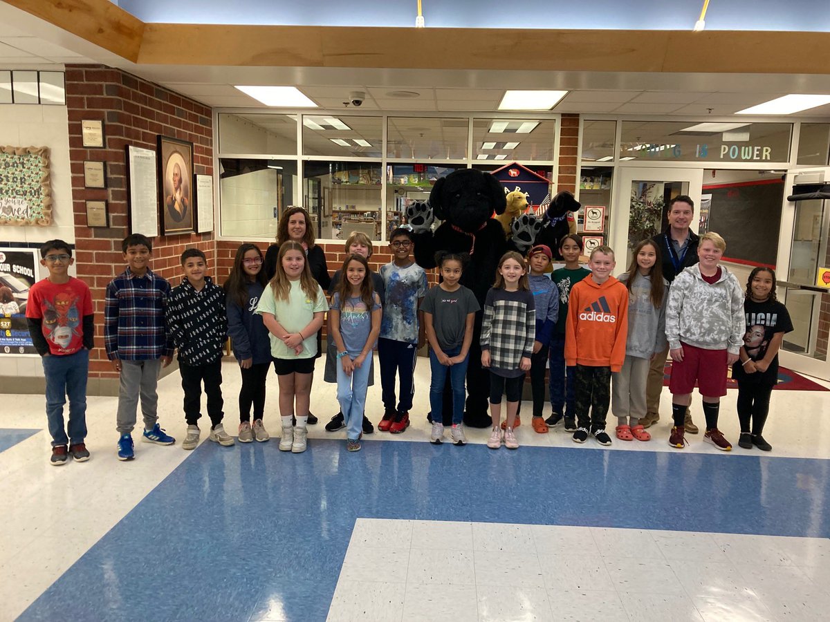 LCPSLegacy's tweet photo. We ❤️ our Golden Paw winners for October! We are so proud of you! They were great students throughout the school day! https://t.co/9jMWhXlWGk