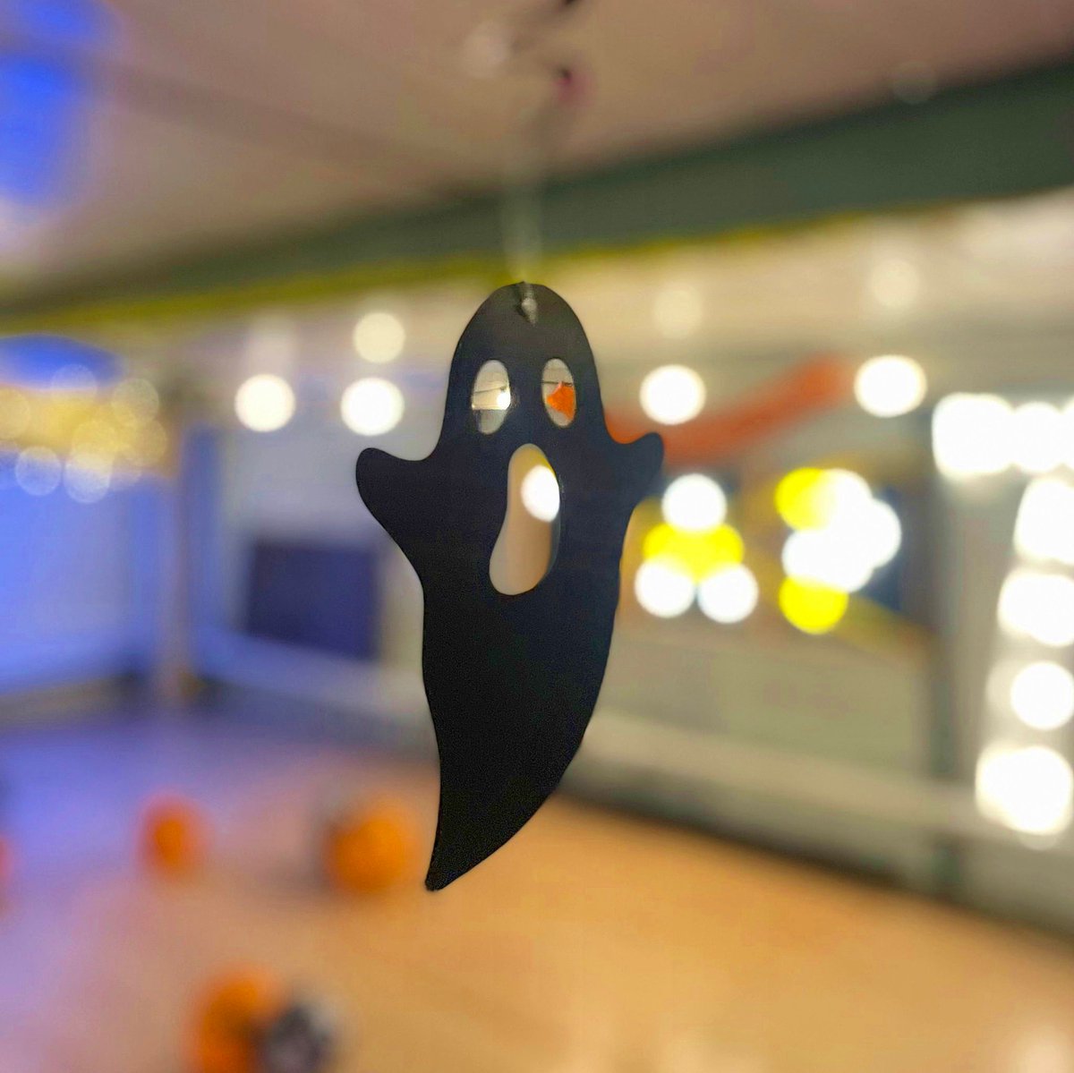Who's joining us for our Halloween Party at our Middlewood Locks Beerhouse this Friday? 👻 Look forward to a seriously spooky evening filled with live music, costume competition with prizes, delicious food & drinks & much more... Don't be a scaredy cat - come & join us 🎃🕺🥂