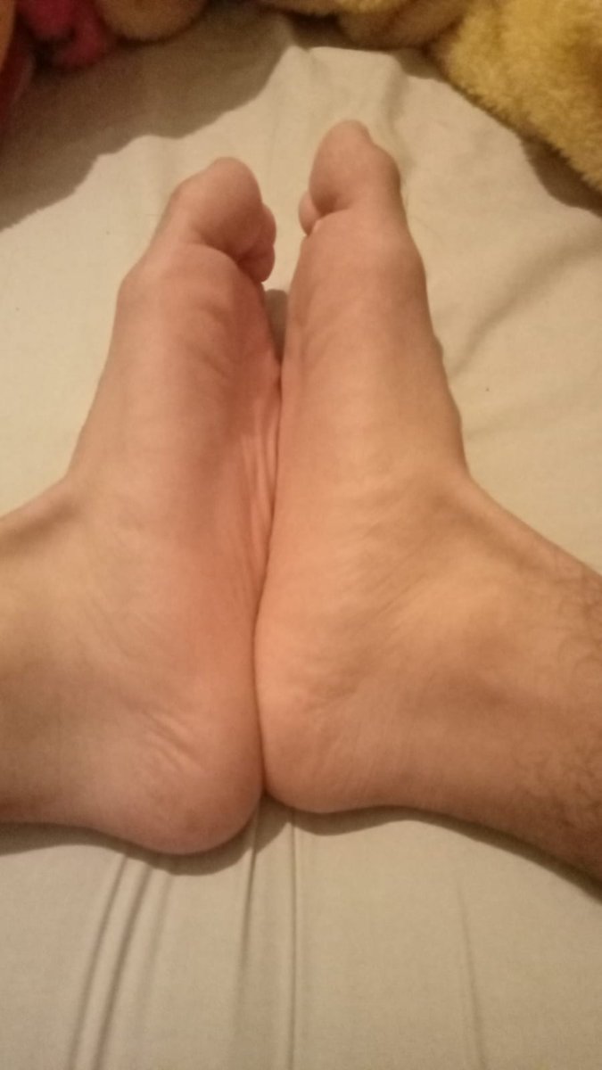 Piesotes27cm's tweet photo. Uuuuf patas y verga de morrito Norteño lo que nesesito 🥵🥵🥵🥵🥵🥵🥵🥵🍼 https://t.co/XZIidXYCPj
