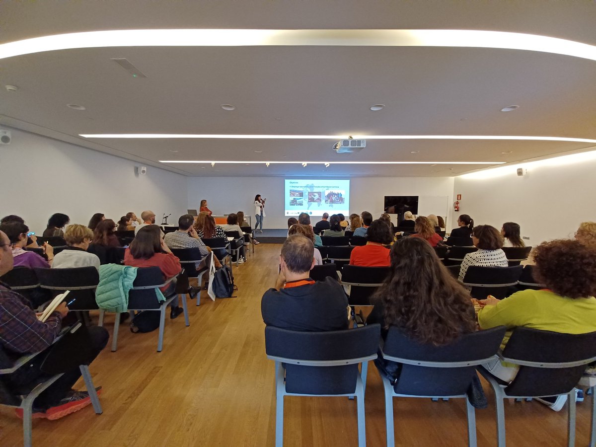 En la SALA TECNOFORO estamos disfrutando de “La experiencia es un grado” / EXPERIENCIAS II, moderado por María Ogayar

Intervienen:
 Juan Romero-Luis
Magda Vila
Alejandra Rueda Moral
 Xiomara Cantera Arranz 
Manuel Roca Rodríguez