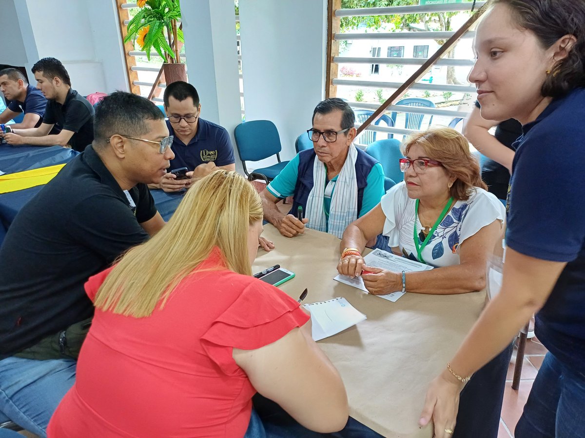 mrwilsonrive's tweet photo. La mesa de Juntas de Acción Comunal de La Dorada, avanza en la construcción del mapa de sueños, carpa 4 @ElOIRdelaRegion #CampamentoOIRTerritoriosdePazyVida https://t.co/iZb5tVNk55