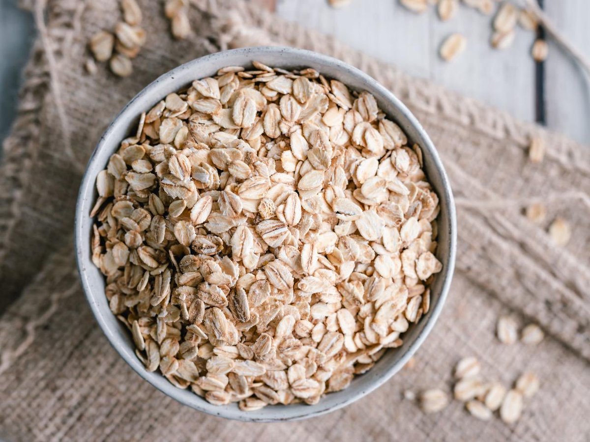 Most of what we think is healthy is not actually healthy.

Oats contain phytic acid, which blocks out bodies absorption of iron, zinc, calcium + more. 
It also prevents our body from producing digestive enzymes.

Your healthy breakfast may be holding you back from being healthy.