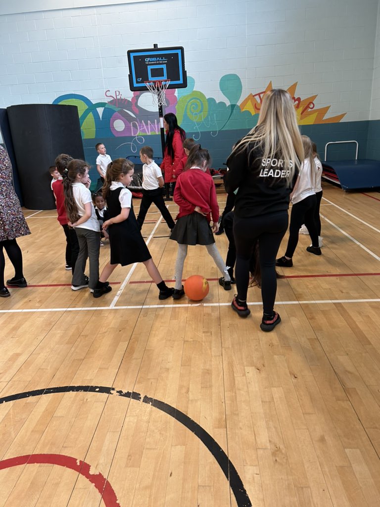 Julie (@asglochendchs) on Twitter photo Sports leaders <a href="/LochendPEDept/">LochendHighPEDept</a> <a href="/LochendHigh/">Lochend Community High School</a> delivering amazing sessions <a href="/AultmoreParkPri/">Aultmore Park Primary & LCR</a> lots of fun games for p3 and then some basketball with p7! Well done team ππΌππΌππΌππΌππΌ <a href="/PEPASSGlasgow/">PEPASS Glasgow</a> Sports leaders <a href="/LochendPEDept/">LochendHighPEDept</a> <a href="/LochendHigh/">Lochend Community High School</a> delivering amazing sessions <a href="/AultmoreParkPri/">Aultmore Park Primary & LCR</a> lots of fun games for p3 and then some basketball with p7! Well done team ππΌππΌππΌππΌππΌ <a href="/PEPASSGlasgow/">PEPASS Glasgow</a>