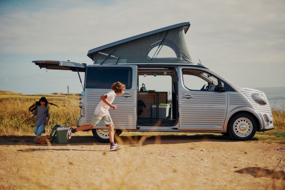 CitroenAlava's tweet photo. Citroën presenta el concepto Type #Holidays en el Salón del #Caravaning de #Dusseldorf, un homenaje al famoso #TypeH, un vehículo que lleva el arte de los viajes alternativos al extremo. Se venderá a través de la red de concesionarios #Citroen y los detalles... a finales de 2023. https://t.co/zoJ1IUNrWP