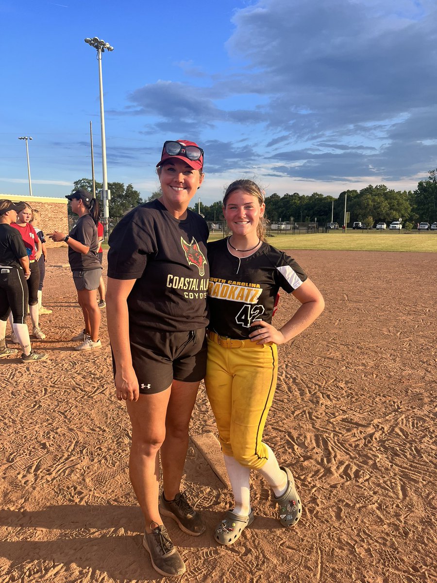 caitlynbentle12's tweet photo. I’m thrilled for this opportunity!  @CoastalAL_south @coachBobLayman @WillHessSB @LowcoSports https://t.co/9WMHqRFo0d