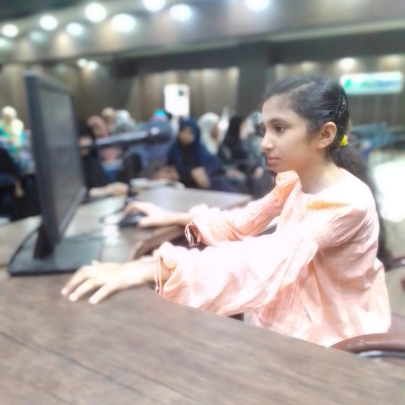 sepidy_'s tweet photo. Wow!
We just had our youngest member in FigChallenge! 10-year-old Amna!
It's so cool to see someone so young learning design.
It reminds me that age doesn't matter.
This motivates me even more to continue!
#FigChallenge #buildinpublic https://t.co/bRXgkr9rJW