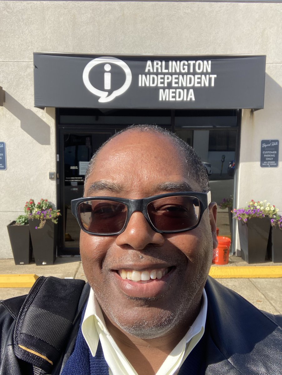 Happy Hump Day! If you missed Sunday’s episode of “Sports Rap” co-hosted by George Johnson, @theAlvinJones and yours truly, the replay airs TODAY at noon on @RadioArlington and wera.fm online! We talk about @BullisSchool @BullisAthletics on this week’s episode!