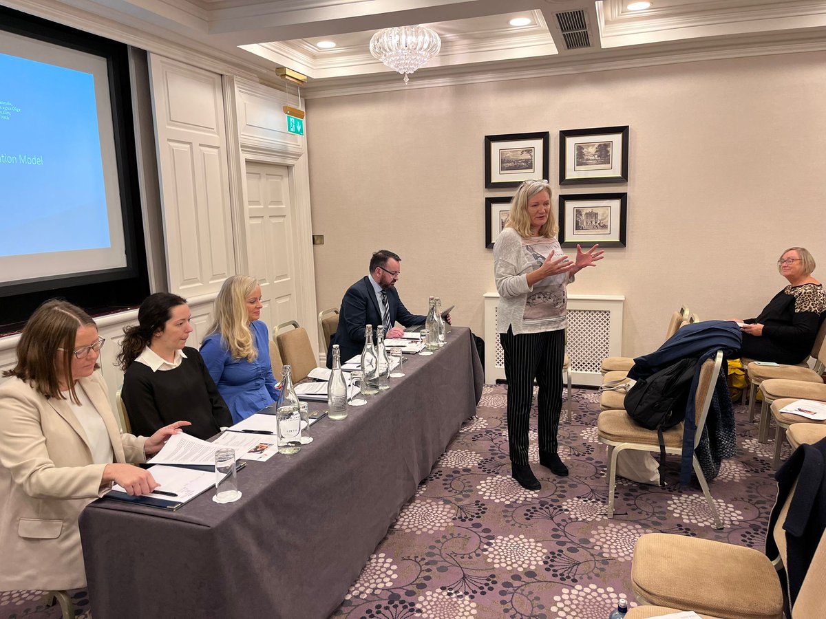 twcdi's tweet photo. Welcoming our colleagues today at #CDIPressingPause 
@MarianQ_CDI CEO of CDI and @CatrionaRodgers from the CDI Board of Management.
https://t.co/M6kBVg6fYU

#EndChildPoverty https://t.co/VPe9odtkxv