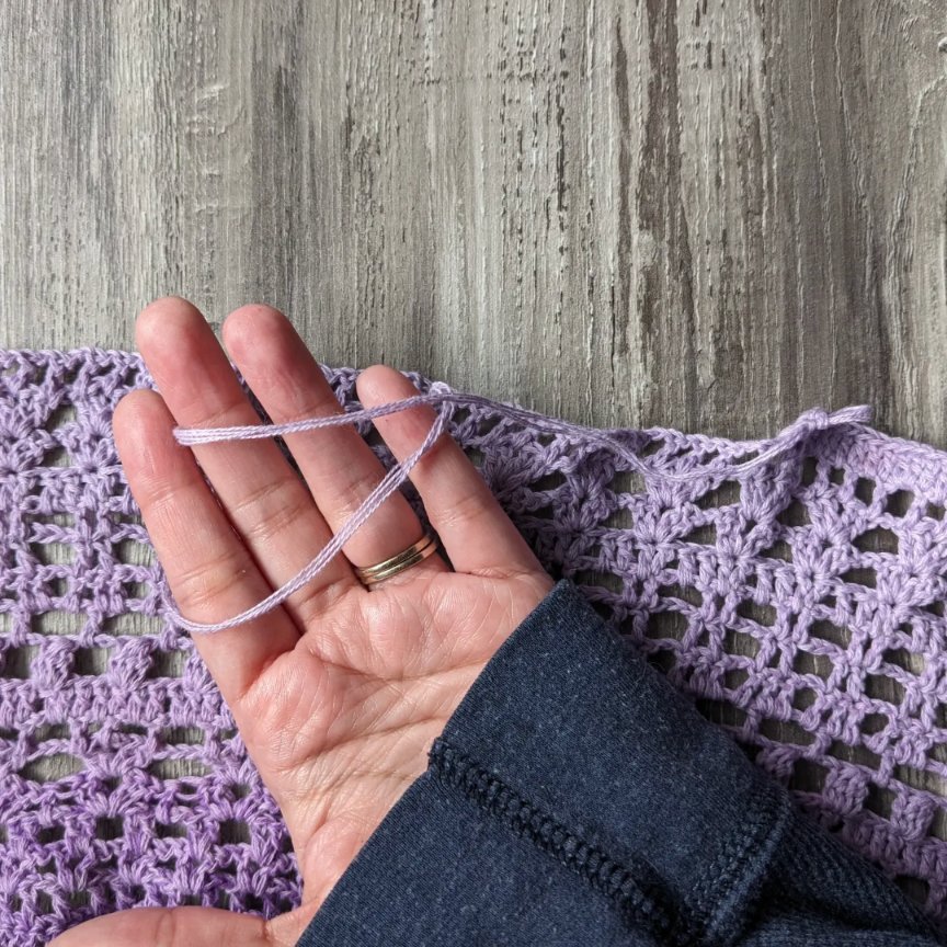 I have lost yarn chicken.

#crochet #smallbusiness #crocheter #isletteshawl #shawl #patterndesign #patternmaking #crafting #hobbiiyarn #hobbiisultan