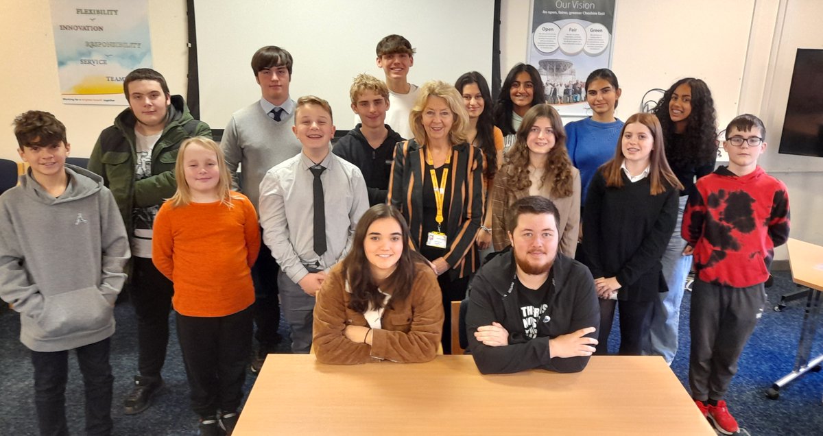 We were delighted to host a youth parliament session today with Cllr Carol Bulman, <a href="/MYP_OlliePH/">Ollie</a> and <a href="/AnnaMorganMYP/">Anna Morgan MYP</a> - encouraging more young people have a voice and get involved in the democratic process