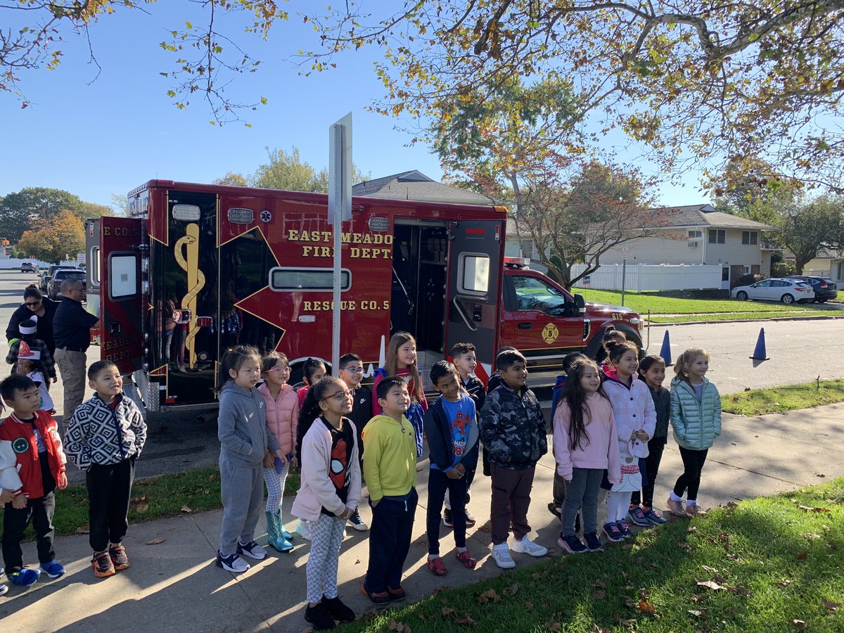 BarnumWoods's tweet photo. Firefighter Sisca and his team of firefighters from the EMFD are visiting Barnum Woods today! Students are enjoying learning about fire safety and are having so much fun seeing the fire truck vehicles outside! @emeadowschools #EMFD #Truesuperheroes https://t.co/ls0sr5hFzw