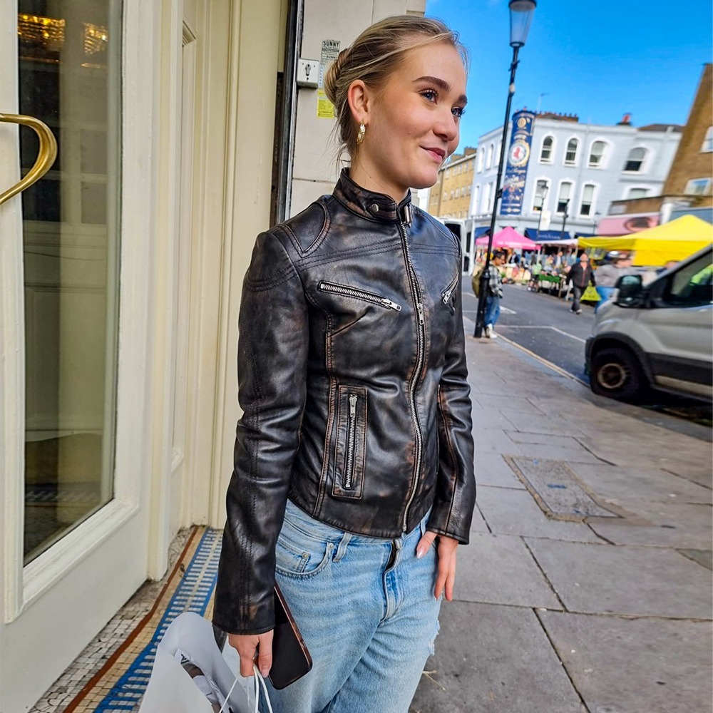 Here I am 💃 Visit our official website boutiqueengland.com for full range. #leather #leatherjacket #leatherlove #fashion #style #toptags #lifestyle #london #england #paris #brazil #gorgeous #swag #vibing #attitude #boutique #england #boutiqueengland #spain #italy