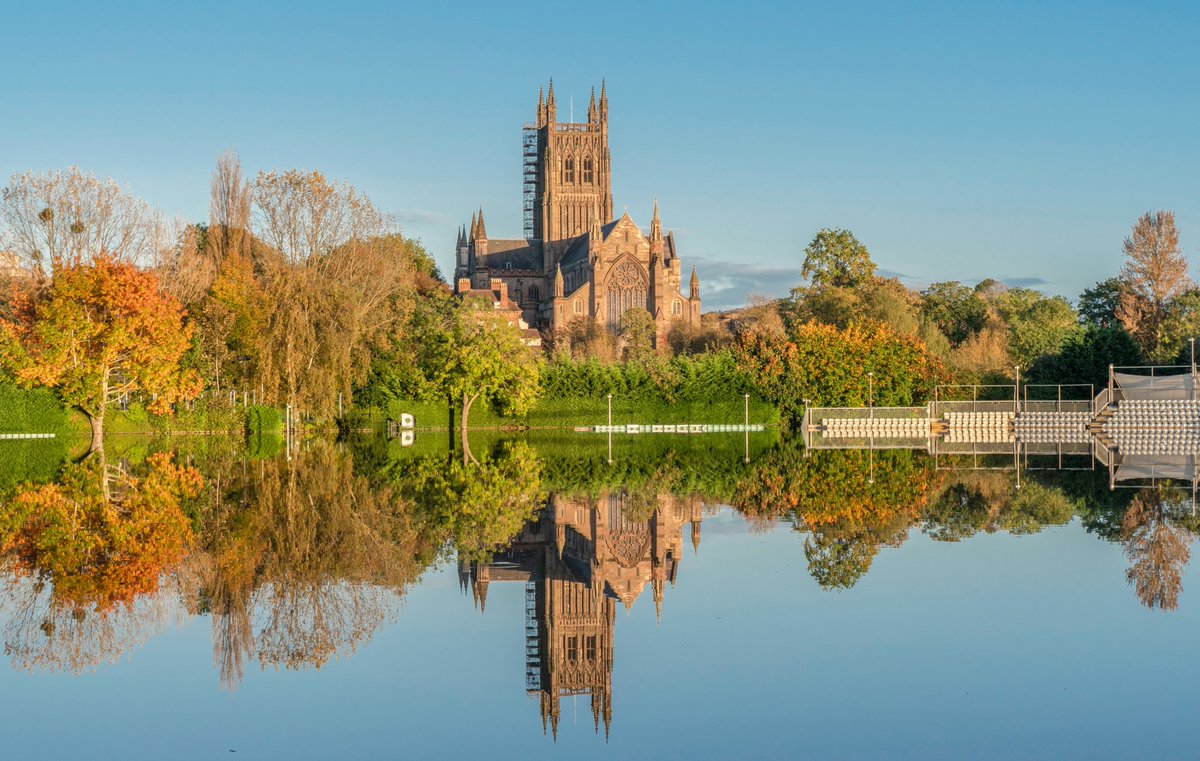 🖼️ Nature's artistry on display at New Road as the flood creates a stunning reflection.

Our spirit, like the rising waters, remains undeterred. The show must go on, and we're fully operational for all your events, meetings, and conferences 💪

#CricketTwitter