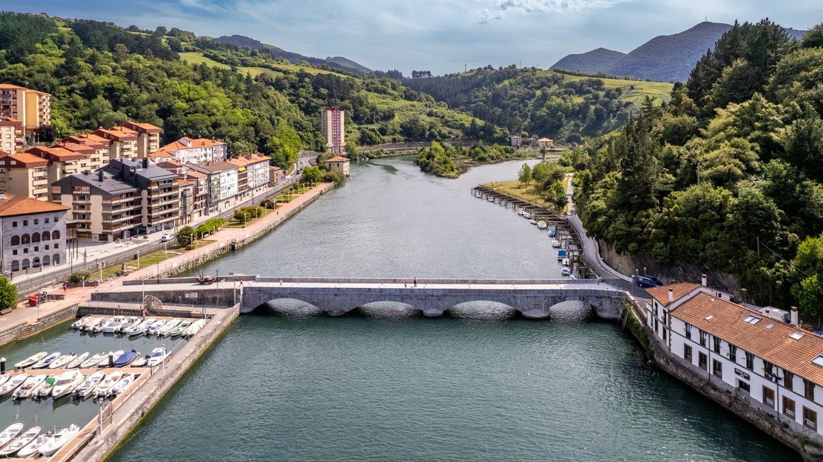 [EUS] Europa Nostra 2023 Sariaren tokiko festa ostiralean, Deba-Mutriku zubian

🗣️  Eguerdiko 14:30etan hasita, hainbat ekitaldi izango dira.

Irakurri albiste osoa 👉  labur.eus/t0sSv

#deba #debakoudala