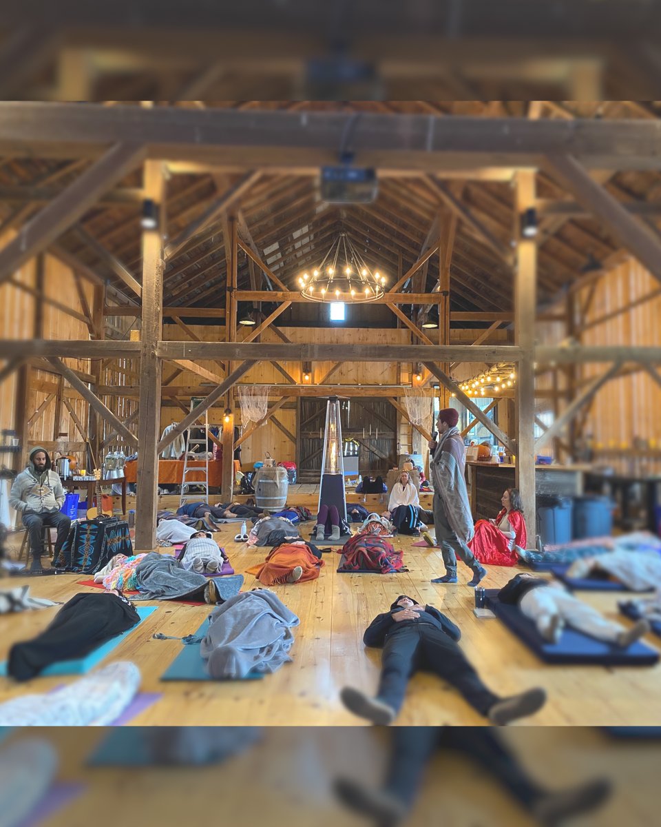 Symbio_vision's tweet photo. About DREAMjunction ~
C U L T I V A T E
Saturday, October 21, 2023:

Dreaming Together
Cultivating Together
Praying Together
Playing Together

One Humanity
One Love
Better Together

Thank you @thrive_with_trish for your intuitive guidance and graceful space holding.
Thank you @soniamolodecky for your Sacred Land Acknowledgement and your important work with @globalindigenoustrust
Thank you @aribeing for your transformational breathwork.
Thank you @chrisassaad for your potent music medicine & voice alchemy.
Thank you @christianzero.com_ for your mesmerizing visual and musical artistry.
Thank you @andrei.limitless for bringing us fresh spring water and magical flute melodies.
Thank you @chefdorisfin for your delicious nutritious food.
Thank you @theeasternbazaar for your magnificent altar.
Thank you @morningdewmeadows for stewarding the land and opening your hearts to this powerful container.
Thank you @sartvostain for your Love and support every step of the way.

Thank you to the volunteers who helped us make this happen despite the cold and other challenges.
Thank you to the entire Symbio commUnity for your Love❣️
It takes a village and here we are😃

Our apologies to those who left before we got around to taking the ‘group’ photo.

Photos by @ruzteruz and @diveshsehgal
Videos by @anastasiyagavrylenko and @breath.heroes

#Symbio_DreamTogether❣️ #Symbio_DREAMjunction #MusicMedicine #Breathwork #ERBE #HolisticNutrition #HolisticLiving #ConsciousRetreat #ConsciousCommUnity #CultivateLove #BetterTogether