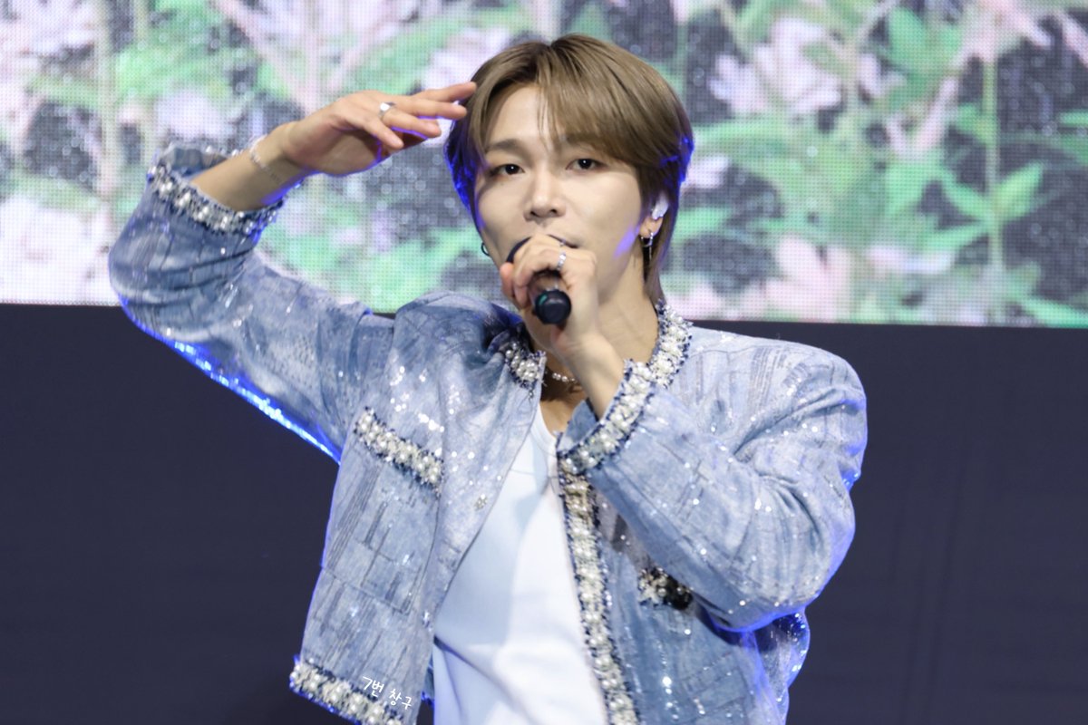 7번 창구 tweet media