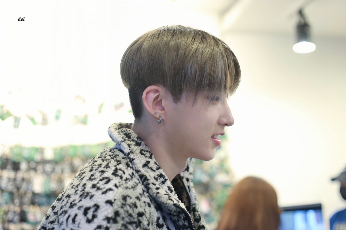 WAIN1025's tweet photo. 231024 HQ

행복하자🐺🩶

#소디엑 #XODIAC #웨인 #WAIN @XODIACOfficial https://t.co/PJVAqPmorT