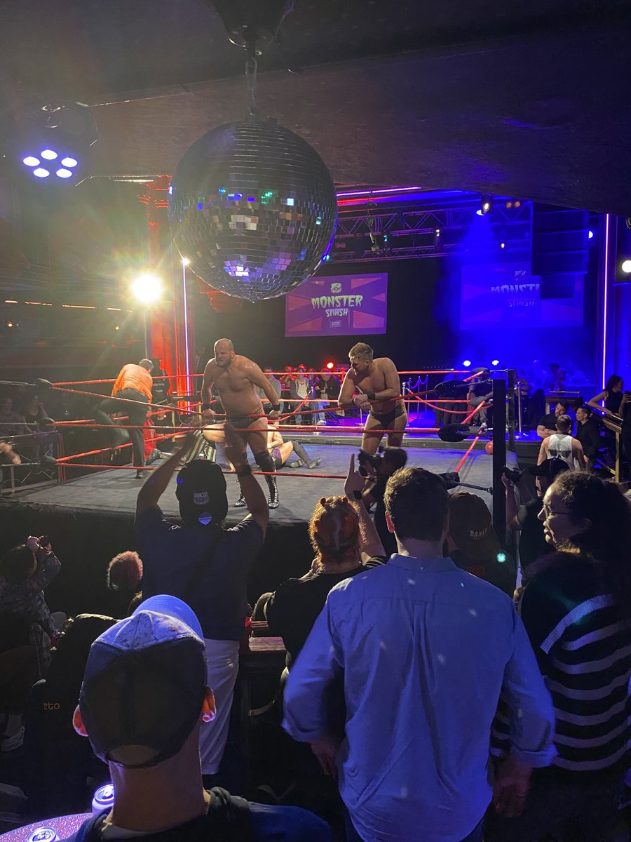 Davesewell04's tweet image. Post match pics as ⁦@dannyjoneswres⁩ shows #SpikeTrivet he’s more than capable oh cutting a promo, ⁦@Bronco_PW⁩ ⁦@murdoch_pw⁩ @r