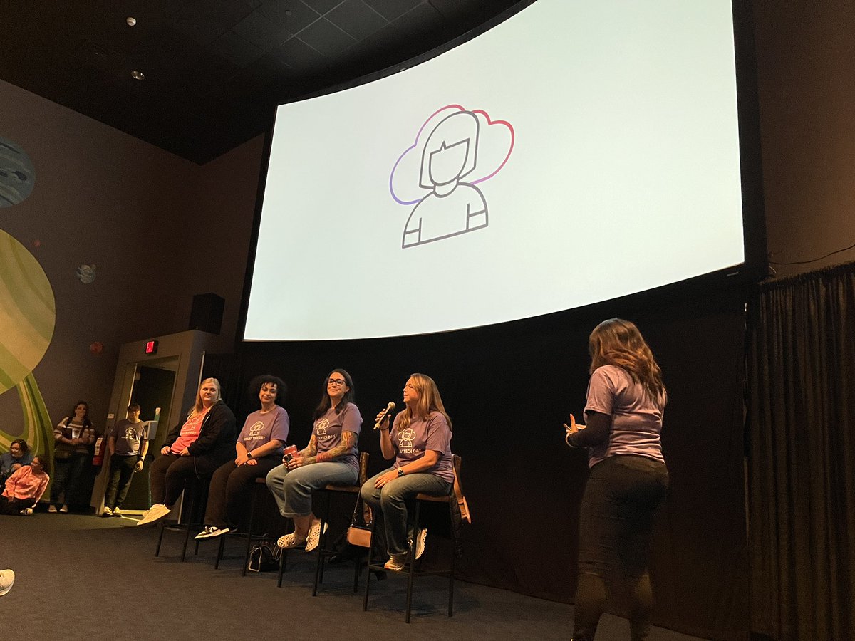 Rippsters's tweet image. We’re learning about different careers in the tech world from our female tech leader panelists #awsgirlstechday @HilliardSchools @BeaconBobcats