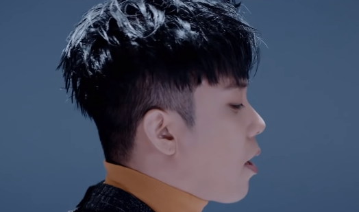 6 years ago this week, ''SOMETHING SPECIAL" by SECHSKIES reached #1 on the Circle Digital Chart (week 42).