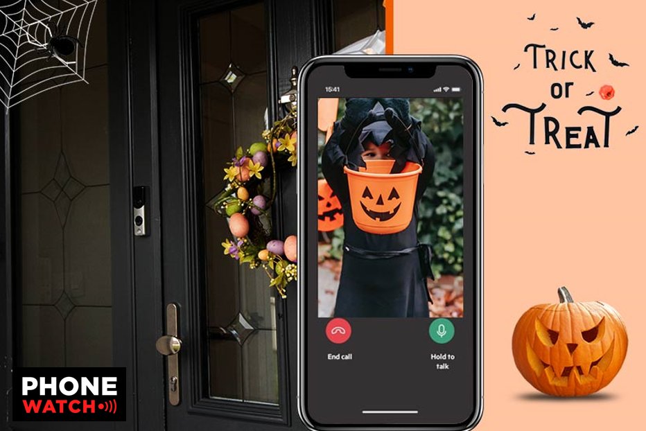 As the evenings become darker, having a doorbell camera can be beneficial to see who is at your door before opening it to any unwanted intruders. You can even speak directly to people at your door when you're not at home. For more details, read our blog: phonewatch.ie/blog/posts/tri….