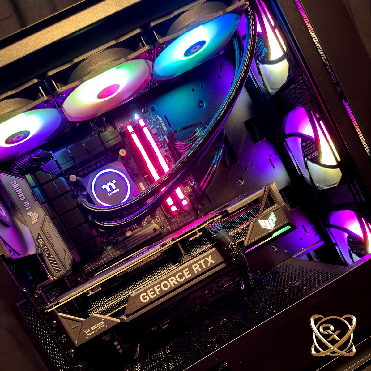 QuantumXpc's tweet photo. Let us know in the comments ⬇
.
.
👤: Quantum XPC
.
.
➡ Follow @QuantumXPC for more
❤ Like this post
💬 Comment your thoughts
🔗 Share this post with your friends
#quantumxpc #INTEL #RTX40series #asustufgaming #pcmasterrace #gamingpc #Thermaltake #Asus https://t.co/trVC4A1WMc