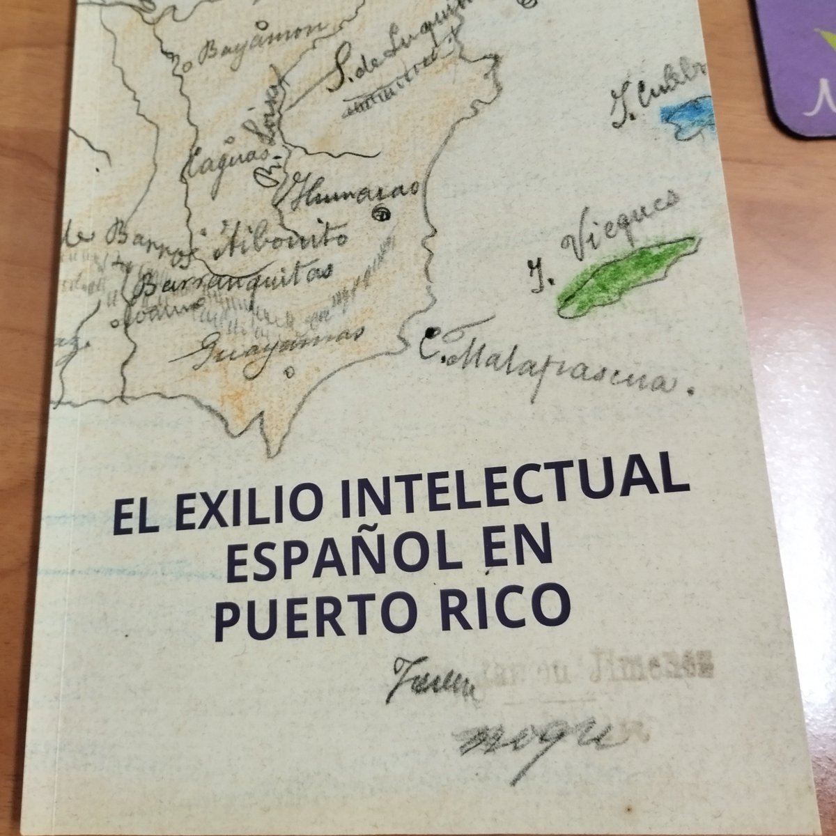 BegoCamblor's tweet photo. Por fin en mis manos el catálogo de la exposición sobre "El exilio intelectual español en Puerto Rico". Y mi texto sobre Aurora de Albornoz. Gracias @ernestothecalm, @BNE_biblioteca  y  Dirección General de Memoria Democrática. Qué honor estar aquí
https://t.co/UyTV7wCXU2... https://t.co/tJ9CYqrNUm