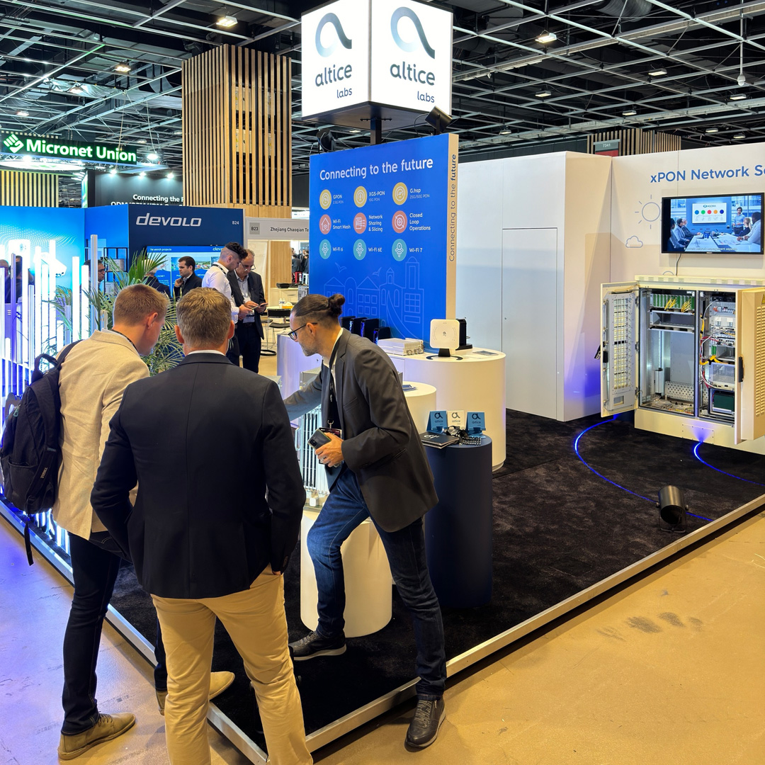 Day two at Network X!
If you haven't had the chance to visit us yet, you’re still on time to get to know the latest innovations in the Telecom industry. 
Join us at booth B28, our dedicated team is here to answer all your questions.

#AlticeLabs #NetworkX #BBWF #Paris