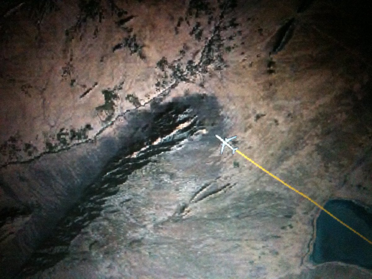 LoveStarAllians's tweet image. シンガポール航空　A380
インド上空を通過した後に、アフガニスタンとか旧ソ連だった国の紛争地帯を飛行するので、毎回ドキドキしてました✈️

#シンガポール航空　#flightpath #flightmap
#パリ　#シャルルドゴール
#アフガニスタン　＃紛争地帯 #a380 #paris