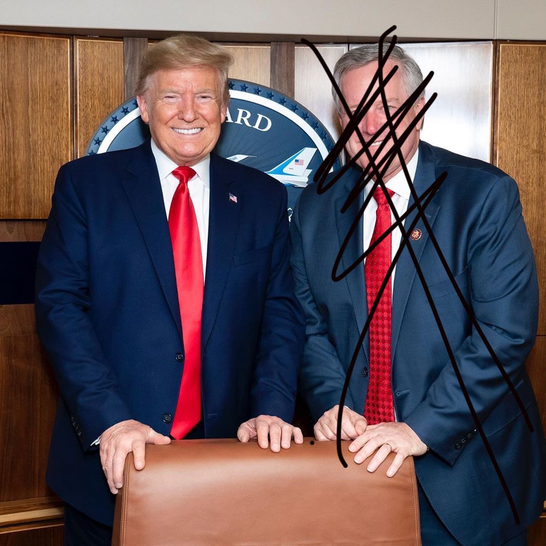 AntiTrumpCanada's tweet photo. BREAKING: Donald Trump releases evidence that he has never met Mark Meadows. https://t.co/aio28SZGU3