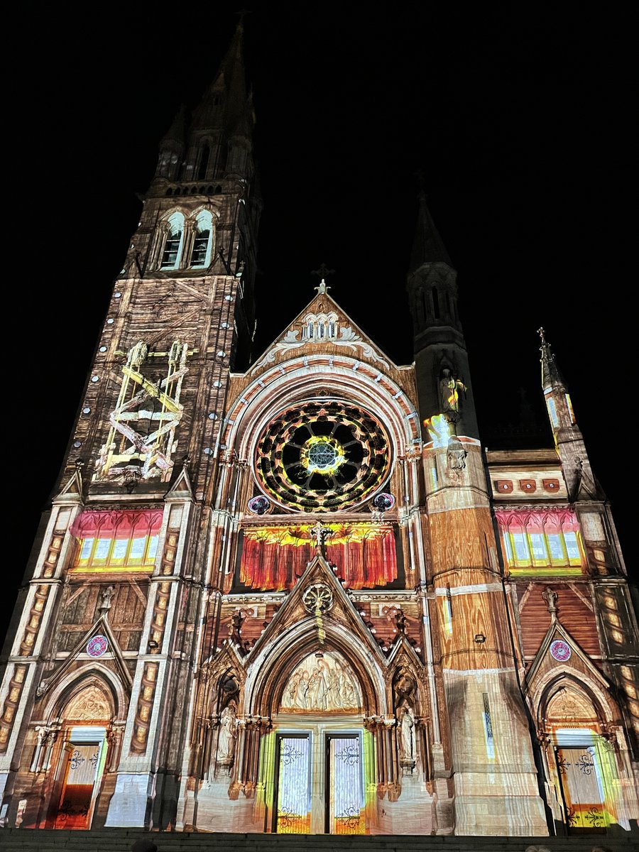 Lú Festival of Light (@lufestival) on Twitter photo 𝙊𝙣𝙡𝙮 𝙖 𝙛𝙚𝙬 𝙙𝙖𝙮𝙨 𝙩𝙤 𝙜𝙤! 🥳🎉
The 2023 Lú Festival of Light begins this Friday, October 27th at 7pm!
Join us on the streets of Drogheda as we light up the town’s historic landmarks with breathtaking illuminations, bringing ancient myths and legends to life! ✨ 𝙊𝙣𝙡𝙮 𝙖 𝙛𝙚𝙬 𝙙𝙖𝙮𝙨 𝙩𝙤 𝙜𝙤! 🥳🎉
The 2023 Lú Festival of Light begins this Friday, October 27th at 7pm!
Join us on the streets of Drogheda as we light up the town’s historic landmarks with breathtaking illuminations, bringing ancient myths and legends to life! ✨