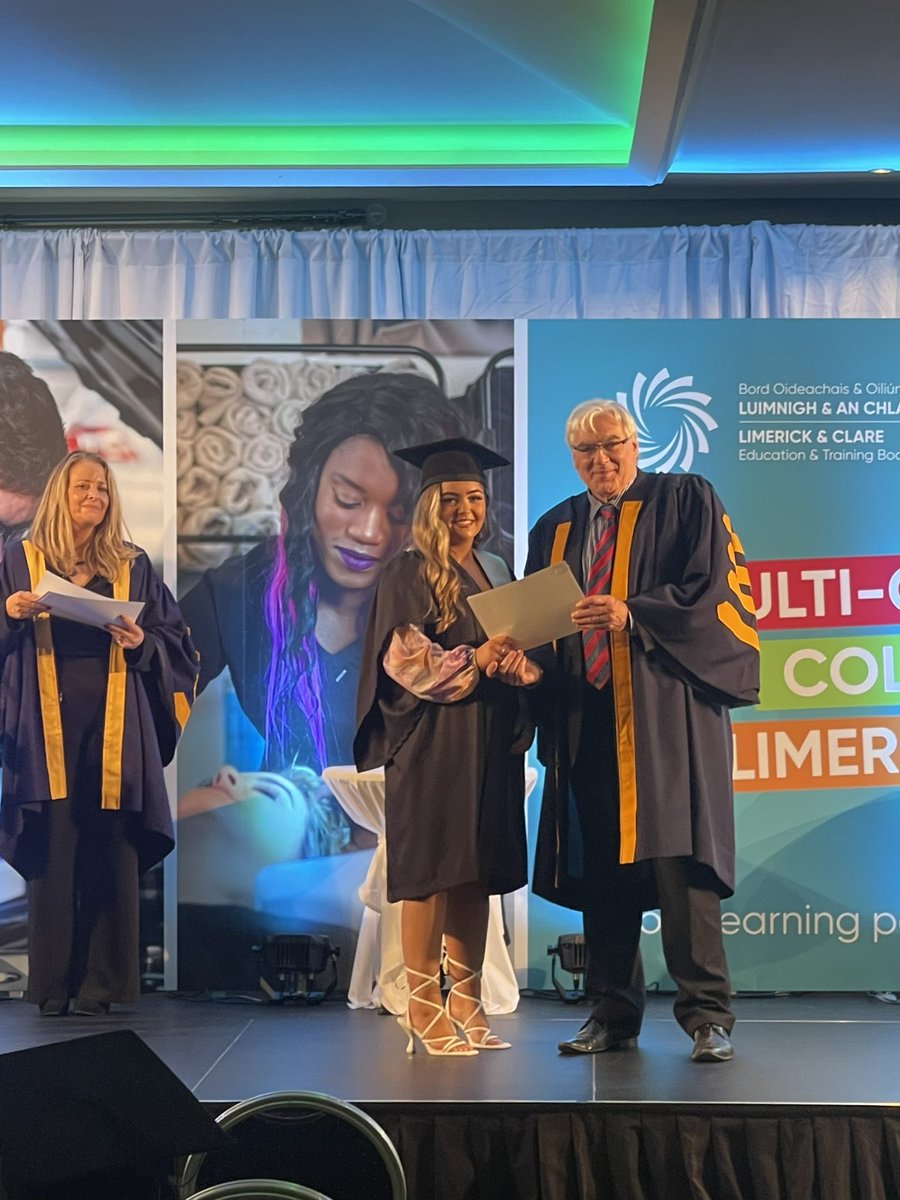 LimClareETB_FET's tweet photo. A few more pictures from today’s Conferring Ceremony @RadissonBluLime 🤩 Congratulations to all! 👏🏼
#collegeofFET #multicampus #findthebestinyou #findthegraduateinyou #proudmoment #yourjourneystartshere https://t.co/mGkgLEjEoh