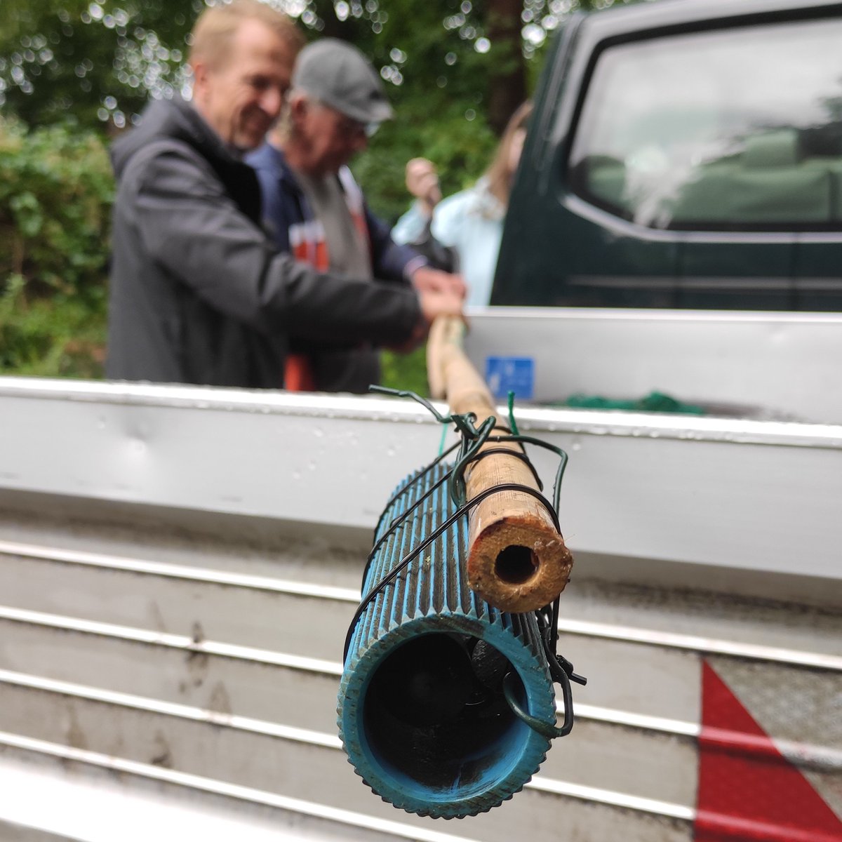 HydRiv_LWI's tweet photo. Short trip to our #RealLab #Dowesee in #Braunschweig. We measure continuously water quantity and quality parameters to analyze the impact of the "upstream" urban area and the groundwater on the water quality of the #Dowesee and its flora & fauna. https://t.co/eCZIqkPpui