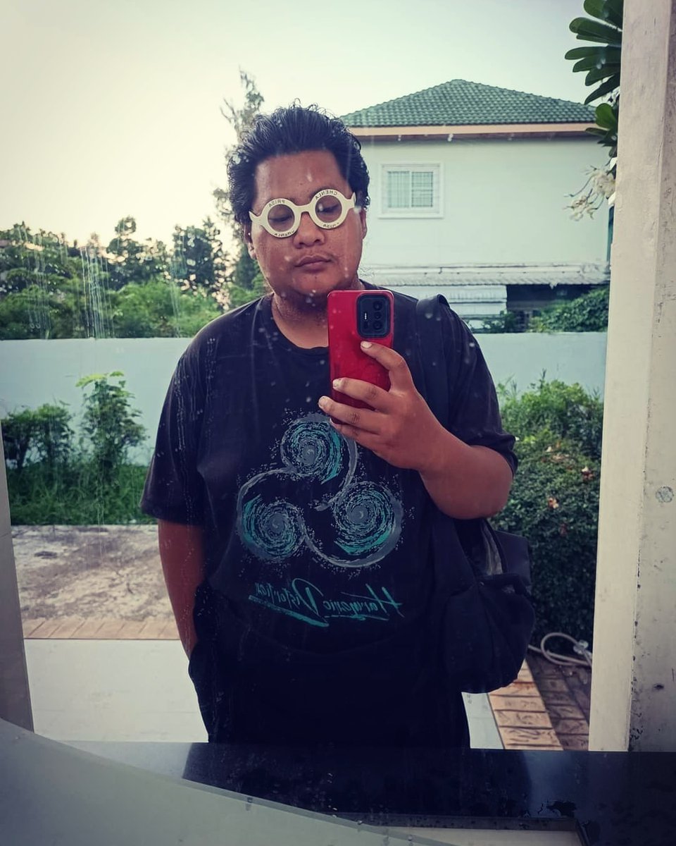 Harmonic_Dist's tweet photo. รูปจากทางบ้าน เสื้อสวยจัด ❤
#HarmonicDistortion #tshirt https://t.co/7f1VY7y10U