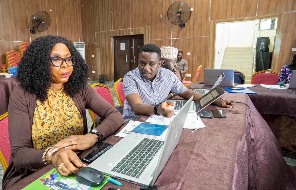 APINNigeria's tweet photo. In preparation for the new project year, our Clinical Services directorate met to agree on their areas of focus and strategies, especially as they support our partner states to achieve epidemic control, that is, no new HIV infections.
#APINInitiatives
#ThisIsAPIN
#WorkAtAPIN https://t.co/AaKVroCh5t