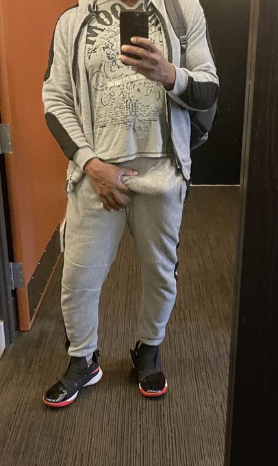 Subscribe to my onlyfans  https://t.co/oXG6Sm6xaK https://t.co/bVHYC5FrUi