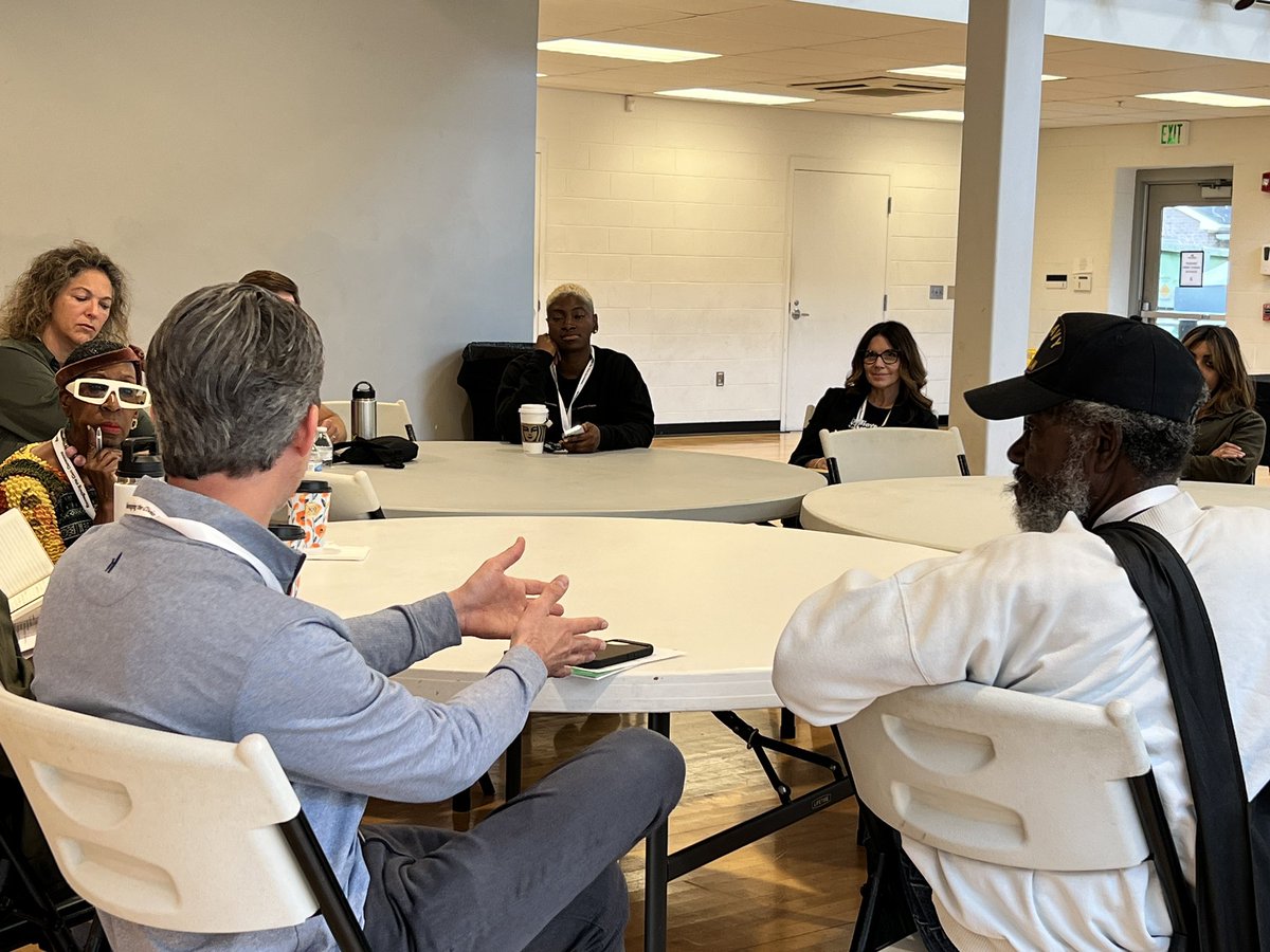 Demystifying #localgov, funding opportunities and strategies, #communications strategies…our #RCC team is actively engaged (and highlighting our own work!!) at @CivicCommonsUS’ Public Space as a Solution Studio in @LexingtonKyGov.